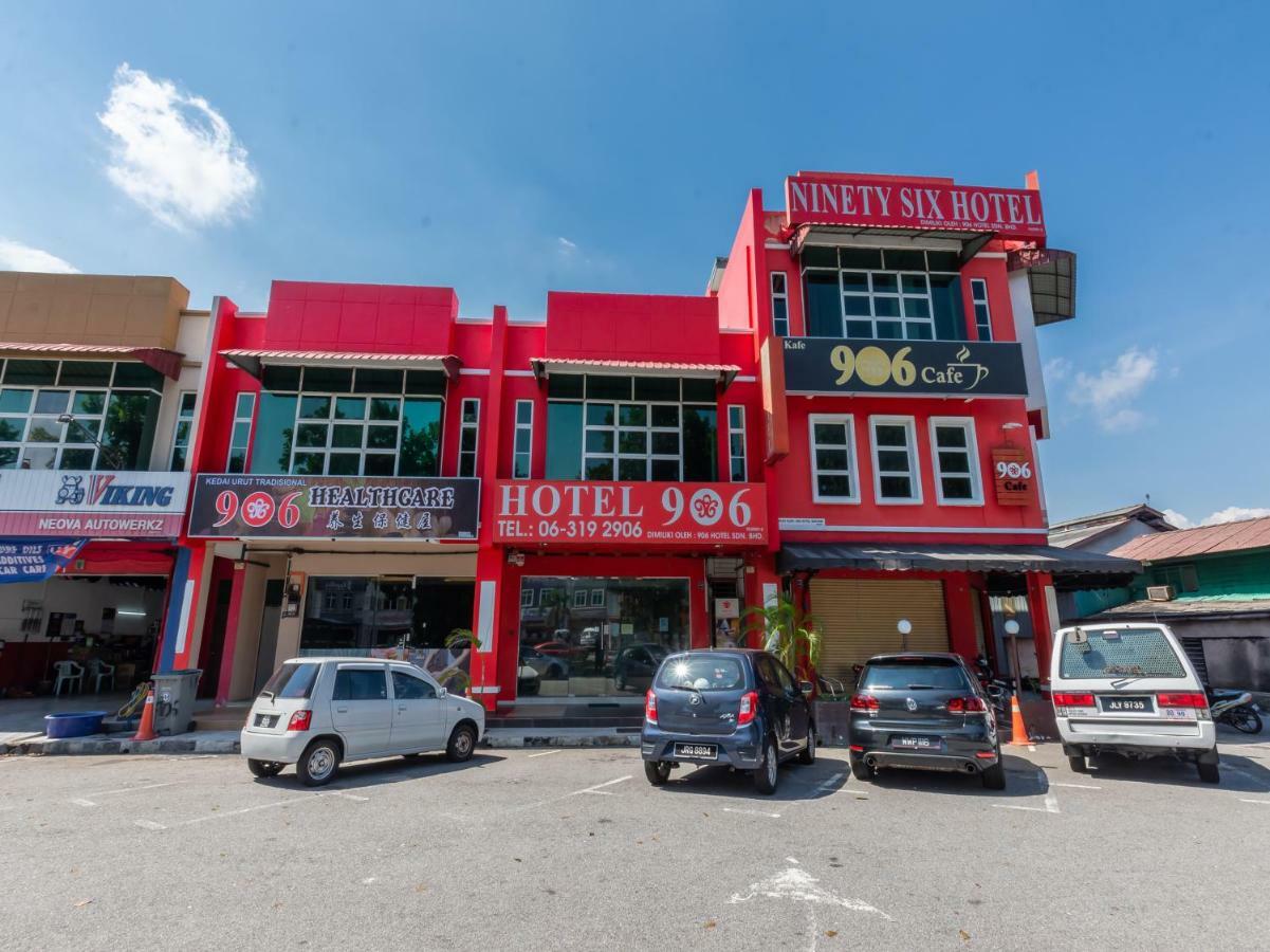 Oyo 1155 906 Batu Berendam Otel Malakka Dış mekan fotoğraf